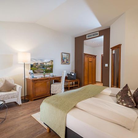 Hotel Panorama Royal Bad Haering Bagian luar foto