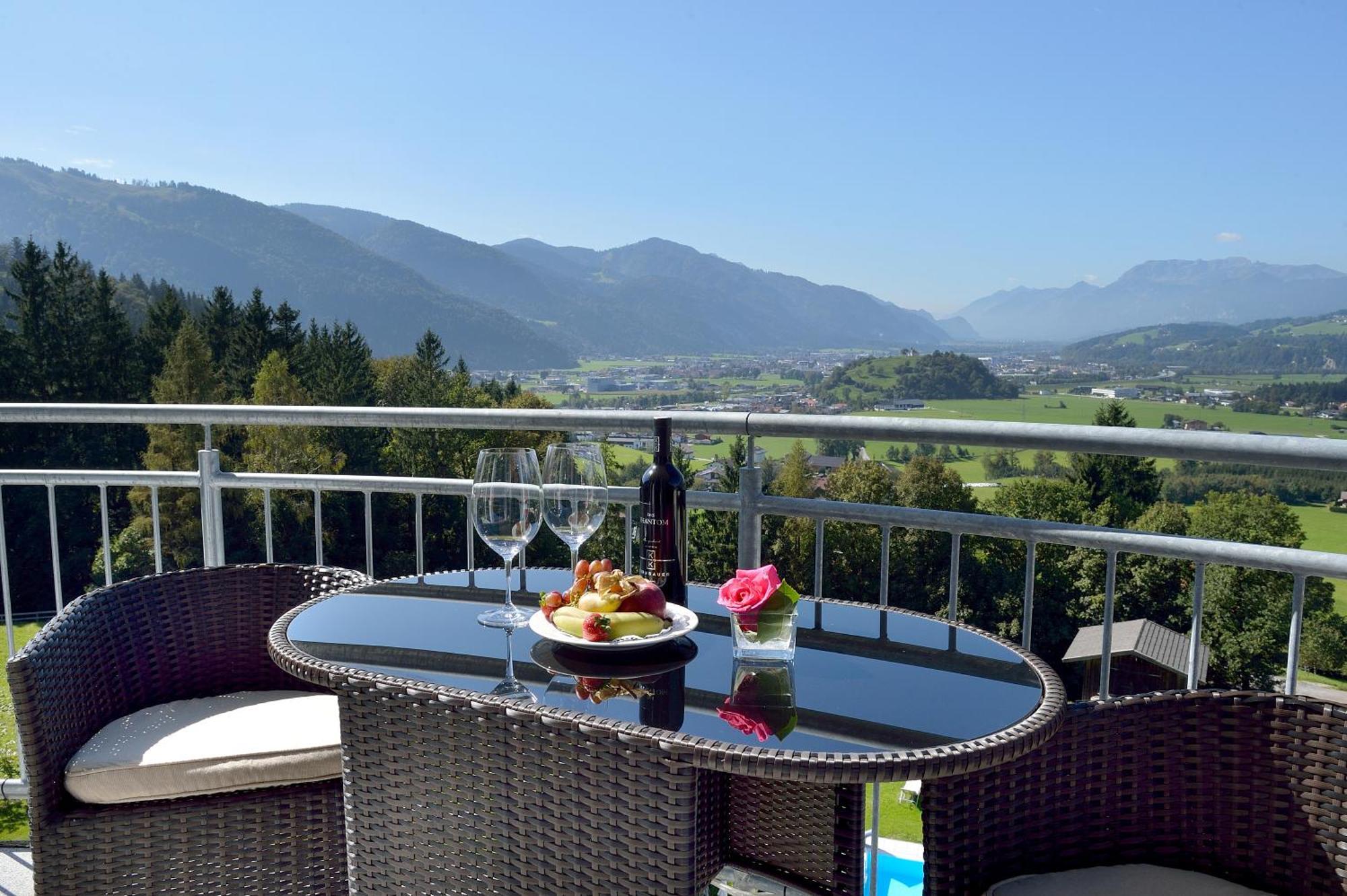 Hotel Panorama Royal Bad Haering Bagian luar foto