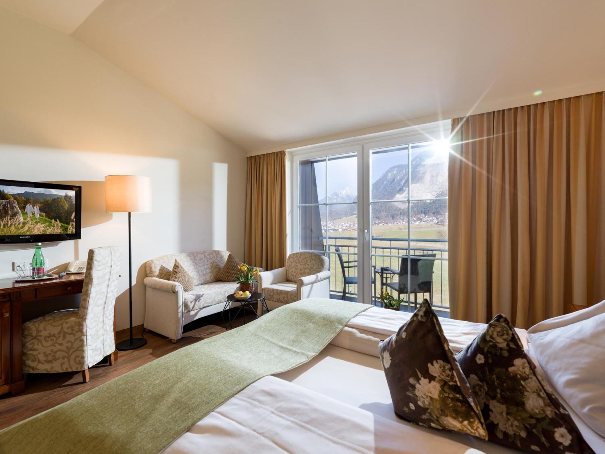 Hotel Panorama Royal Bad Haering Bagian luar foto