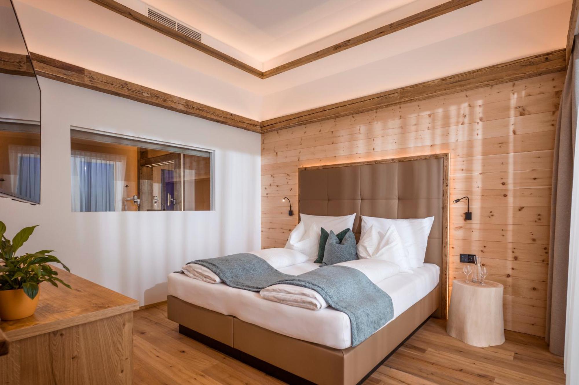 Hotel Panorama Royal Bad Haering Bagian luar foto