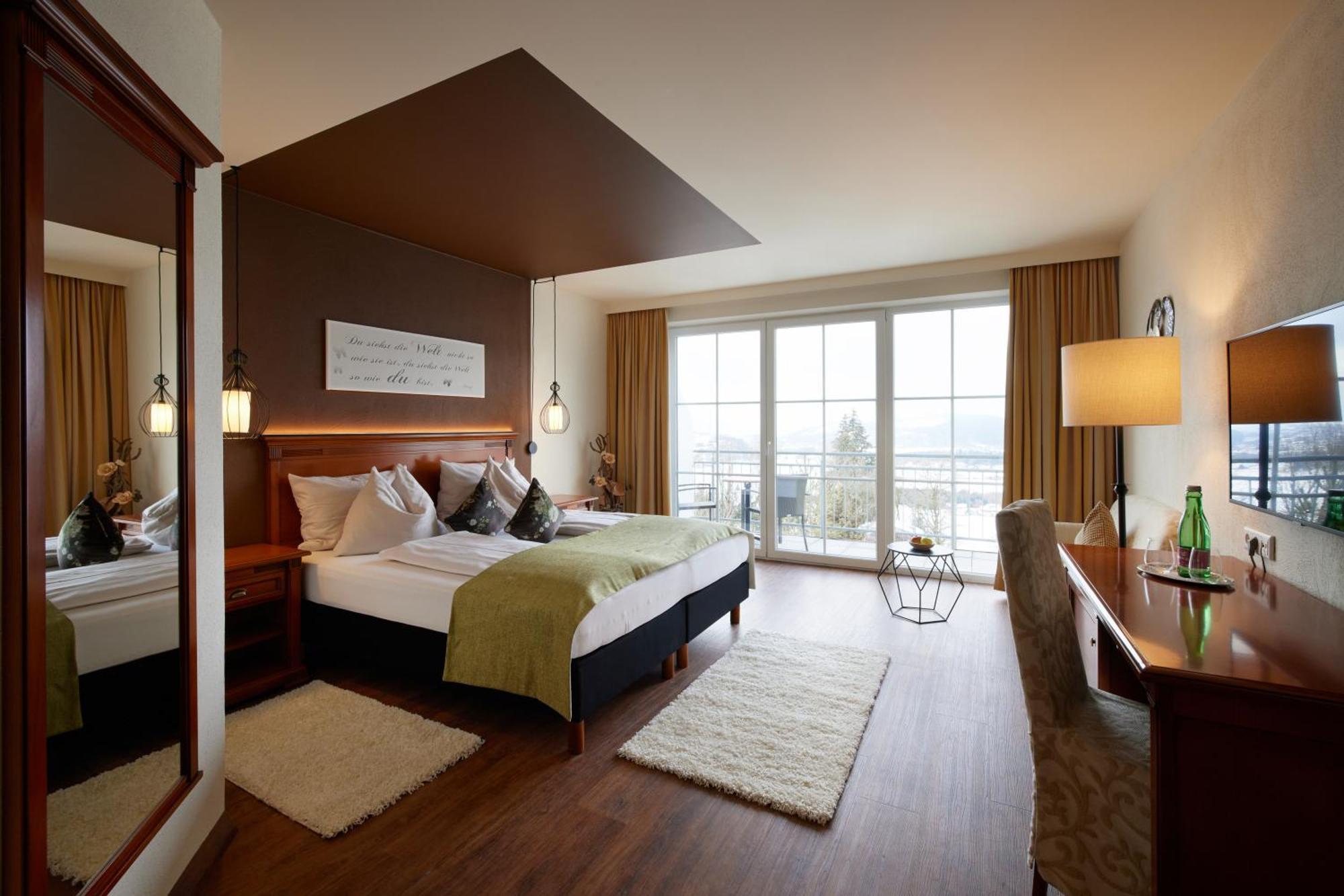 Hotel Panorama Royal Bad Haering Bagian luar foto