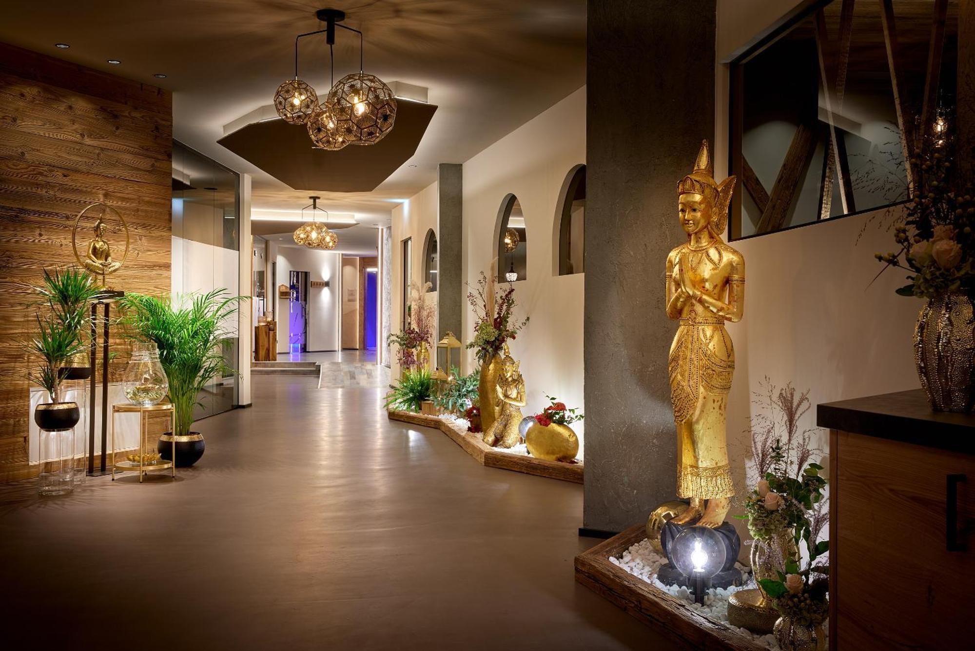 Hotel Panorama Royal Bad Haering Bagian luar foto