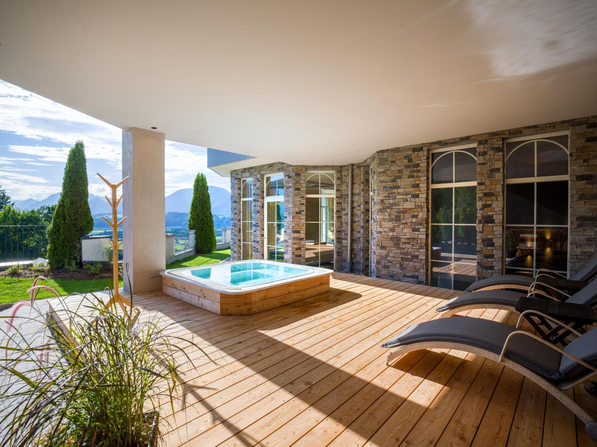 Hotel Panorama Royal Bad Haering Bagian luar foto