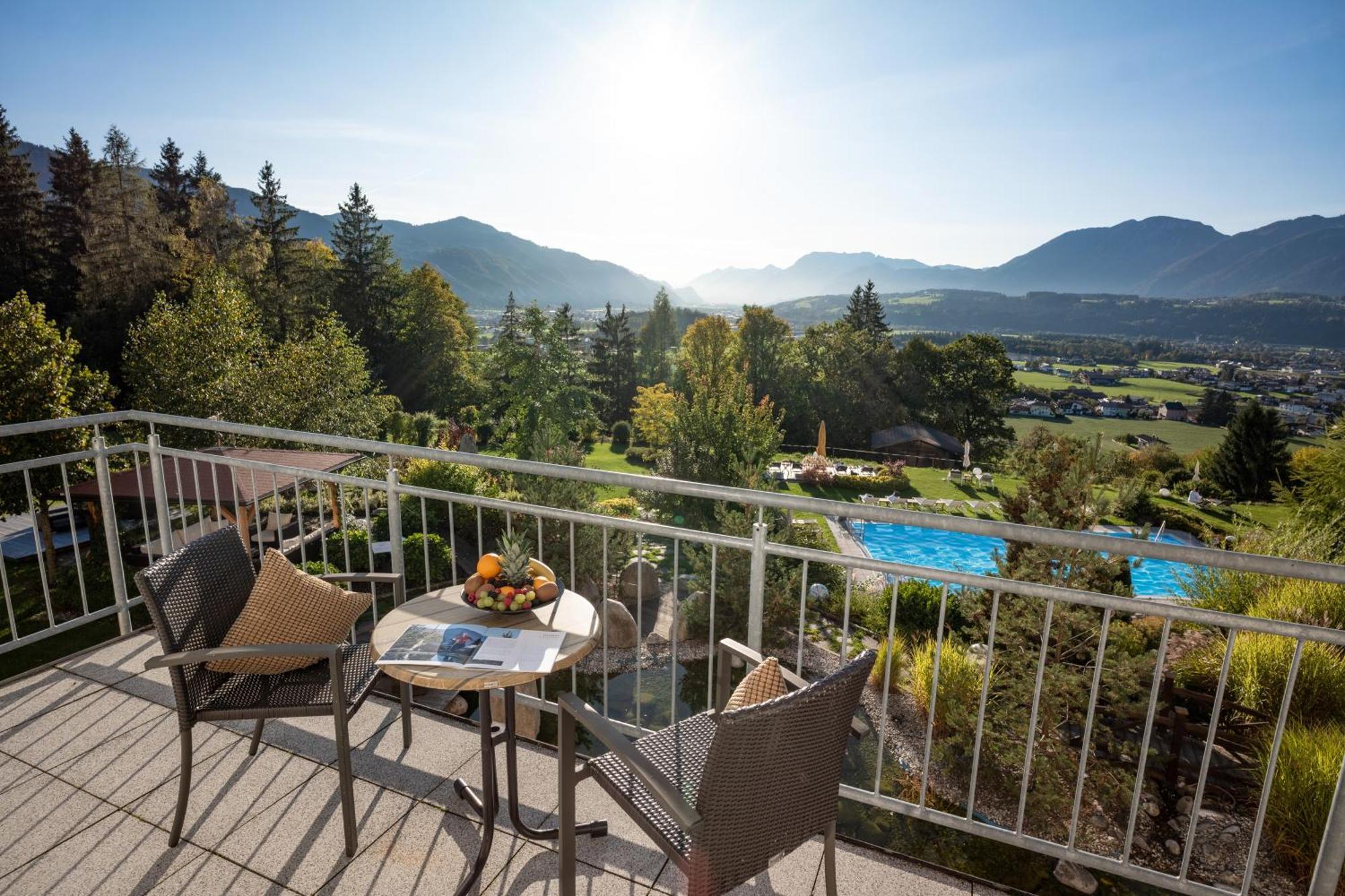 Hotel Panorama Royal Bad Haering Bagian luar foto